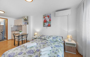 Gorgeous Apartment In Vodice With Wifi